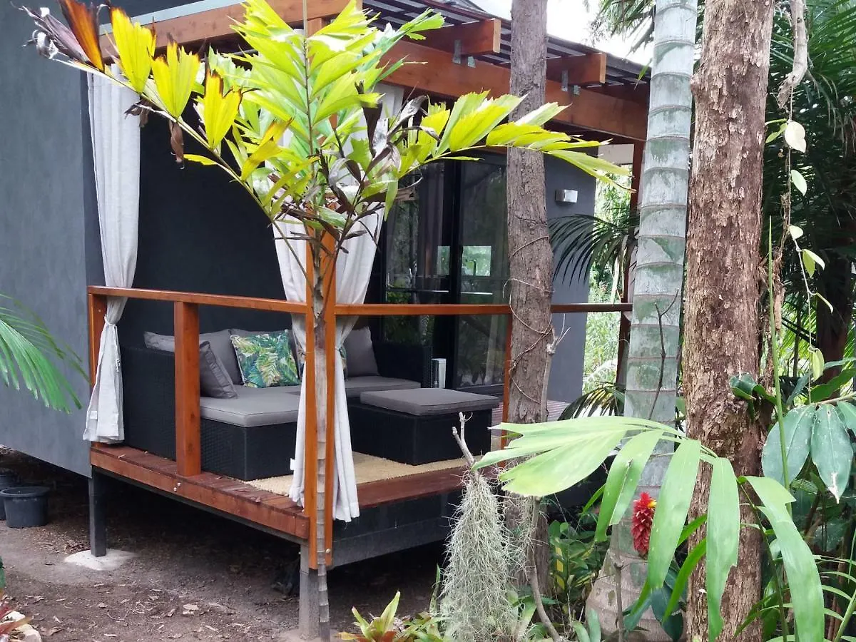 Kontakte von Forest Lodge: Little Villa